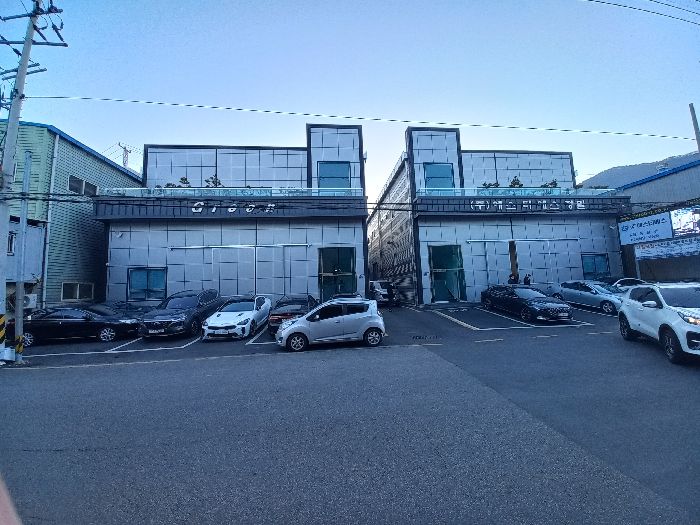 사무실 전경입니다