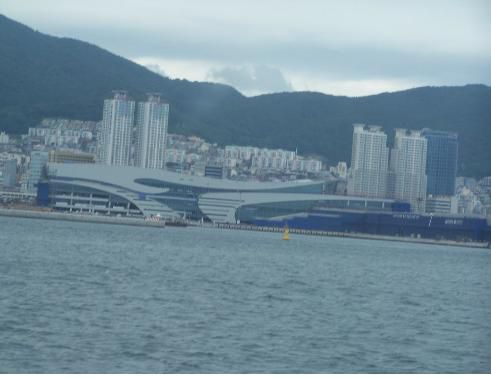 출항후 부산전경
